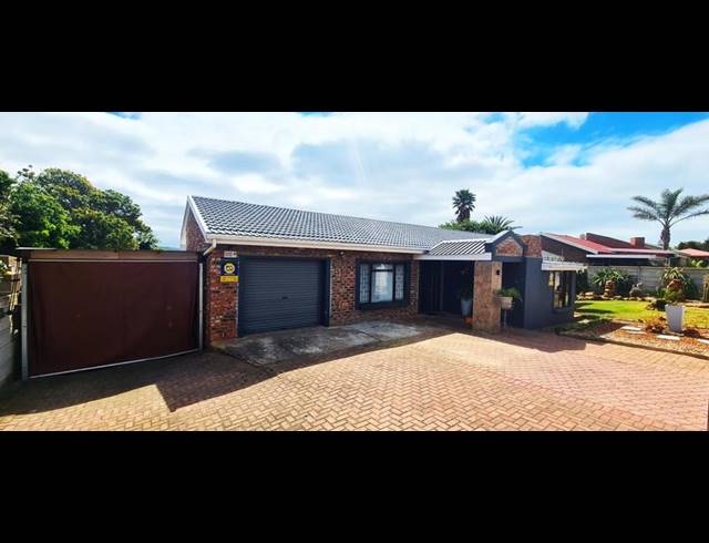 4 BEDROOM HOUSE FOR SALE IN FRAAIUITSIG